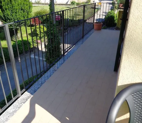 Casa Luce E Aria 公寓