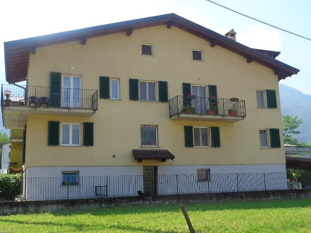 Casa Luce E Aria 科利科